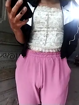 Snapshot of ngocbao11 chatting on March 15, 12:38 am ngocbao11 online show from March 15, 12:38 am