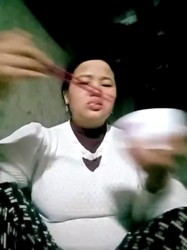 Snapshot of chubby0011 chatting on March 8, 5:33 am chubby0011 online show from March 8, 5:33 am