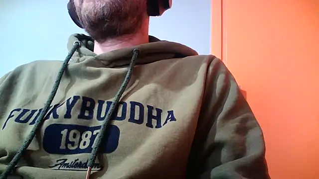 truble78 online show from April 1, 1:41 pm