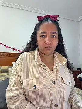 Snapshot of CrystalIvy chatting on March 12, 8:09 am CrystalIvy online show from March 12, 8:09 am