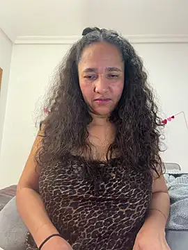 Snapshot of CrystalIvy chatting on March 21, 11:26 am CrystalIvy online show from March 21, 11:26 am