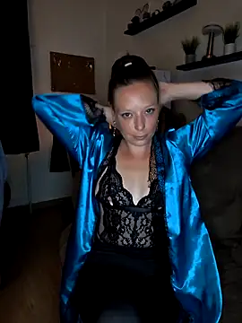 ZaramourXMrX online show from May 17, 7:32 pm