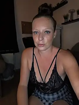 ZaramourXMrX online show from May 26, 7:43 pm