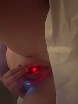 sluttyrubiee online show from March 8, 12:19 am