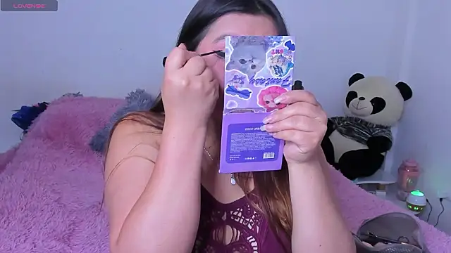 Snapshot of lucy_blush chatting on March 4, 2:01 pm lucy blush online show from March 4, 2:01 pm