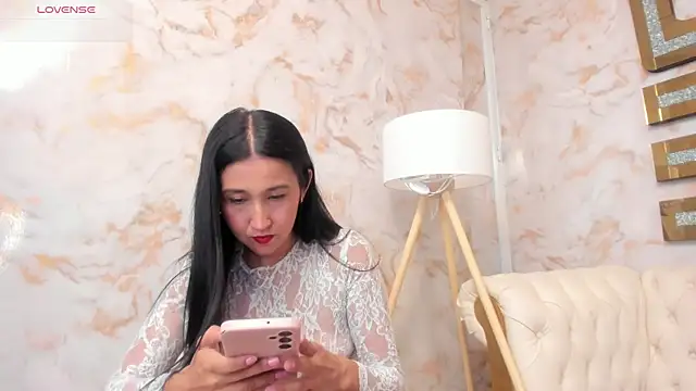 Annipetite  online show from July 16, 9:10 pm