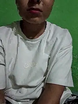 Snapshot of Nivya-Singh chatting on March 28, 2:27 pm Nivya-Singh online show from March 28, 2:27 pm