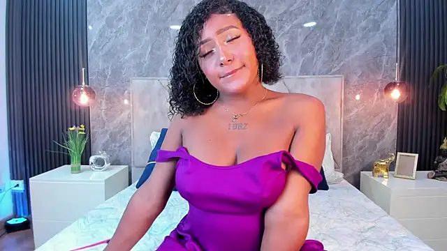 Snapshot of Emma_Dancer chatting on March 18, 11:46 am Emma Dancer online show from March 18, 11:46 am