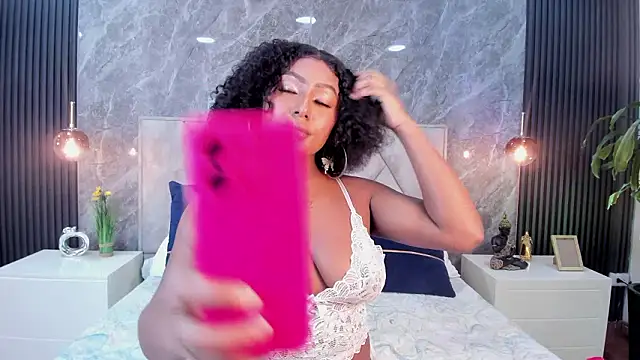 Snapshot of Emma_Dancer chatting on March 30, 1:56 pm Emma Dancer online show from March 30, 1:56 pm