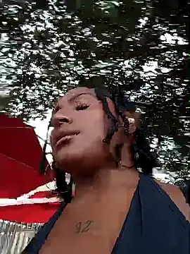 Snapshot of Emma_Dancer chatting on July 16, 1:06 pm Emma Dancer online show from July 16, 1:06 pm
