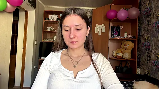 poly princess online show from March 13, 9:05 am