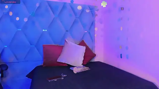 Snapshot of Daniiela_Ember chatting on March 15, 11:49 am Daniiela Ember online show from March 15, 11:49 am