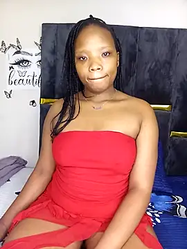 Snapshot of Divine_Beautyxx chatting on May 2, 1:21 am Divine Beautyxx online show from May 2, 1:21 am