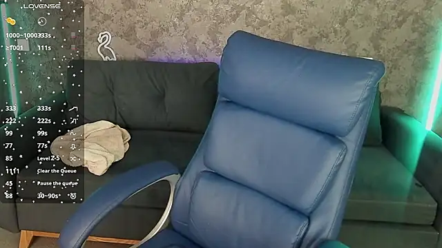 Snapshot of SecretKiraa chatting on March 22, 2:09 pm SecretKiraa online show from March 22, 2:09 pm