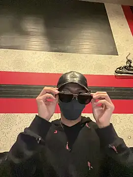 Snapshot of Yumemiru-k chatting on March 7, 5:59 am Yumemiru-k online show from March 7, 5:59 am