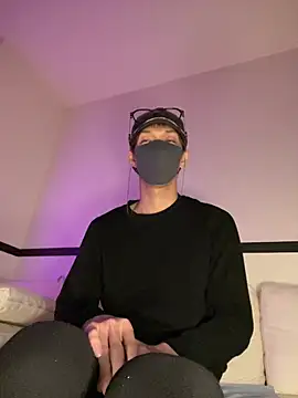 Snapshot of Yumemiru-k chatting on April 1, 4:26 pm Yumemiru-k online show from April 1, 4:26 pm