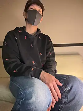 Snapshot of Yumemiru-k chatting on April 10, 8:30 am Yumemiru-k online show from April 10, 8:30 am