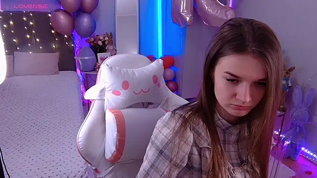 Ann Wood online show from February 21, 7:09 am