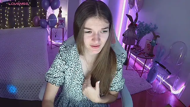 Ann Wood online show from March 20, 6:51 am