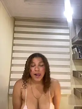 KendyLove  online show from April 25, 4:37 am