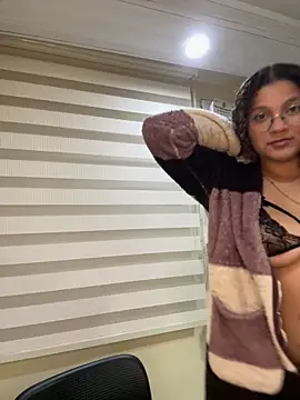 KendyLove  online show from June 20, 6:16 am