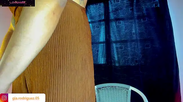 Snapshot of Jess_Hoffman chatting on March 2, 5:09 pm Jess Hoffman online show from March 2, 5:09 pm