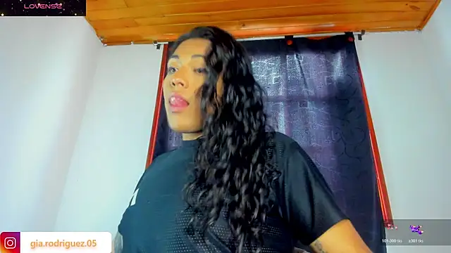 Snapshot of Jess_Hoffman chatting on March 6, 2:35 pm Jess Hoffman online show from March 6, 2:35 pm