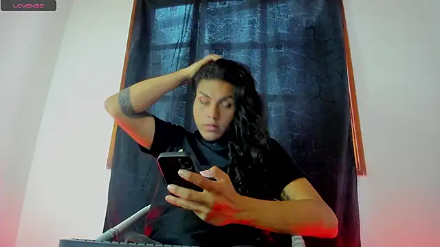 Snapshot of Jess_Hoffman chatting on March 9, 4:00 pm Jess Hoffman online show from March 9, 4:00 pm