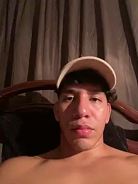 Alejandrososas online show from June 13, 4:54 am