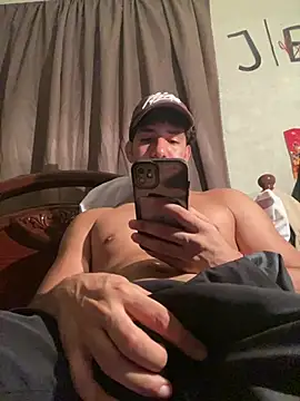 Alejandrososas online show from June 22, 9:23 pm