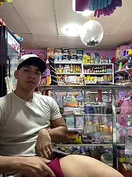 Alejandrososas online show from July 17, 2:02 pm