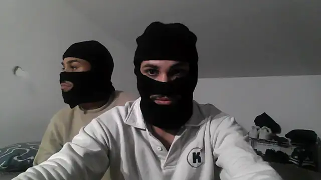 ptcasalprive online show from March 4, 1:11 am