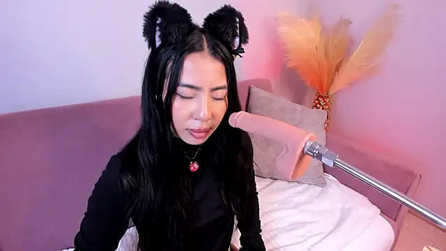 Valecute  online show from June 30, 8:32 pm