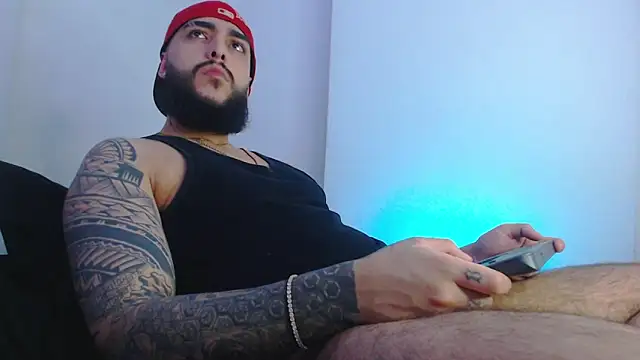 Snapshot of SantiagoHincapiie chatting on March 19, 11:20 pm SantiagoHincapiie online show from March 19, 11:20 pm