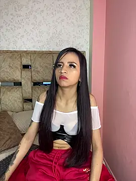 Lauraaa pink18 online show from March 22, 2:15 am