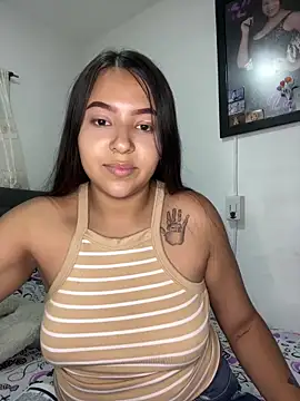 esmeralda diaz  online show from February 21, 6:25 am