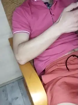 Snapshot of AndrewXSkyp chatting on February 28, 7:15 pm AndrewXSkyp online show from February 28, 7:15 pm