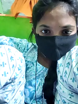 Snapshot of Cute_aroshi chatting on March 13, 9:49 am Cute aroshi online show from March 13, 9:49 am