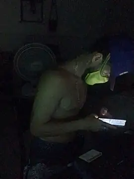 Snapshot of Rataofitness chatting on March 3, 11:43 pm Rataofitness online show from March 3, 11:43 pm