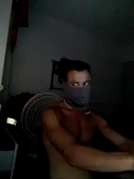 Snapshot of Rataofitness chatting on April 1, 2:45 am Rataofitness online show from April 1, 2:45 am