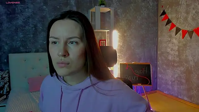 Snapshot of asti_bubbles chatting on March 19, 1:31 am asti bubbles online show from March 19, 1:31 am