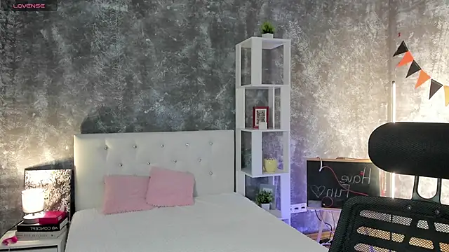 asti bubbles online show from April 28, 1:37 am