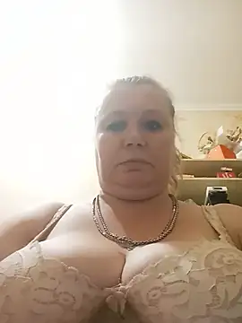 KiraStanton online show from July 21, 6:32 pm