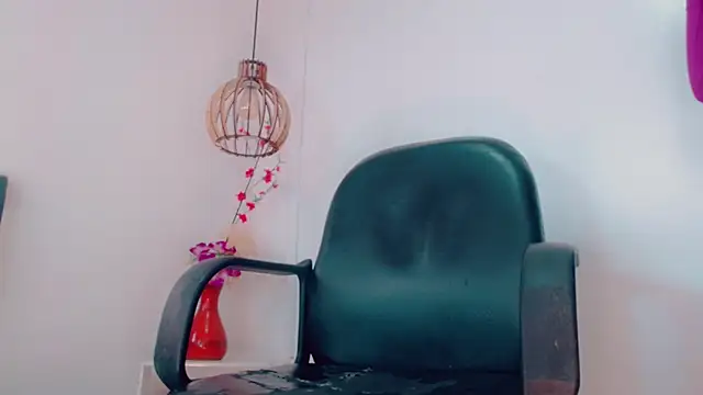 Snapshot of Abby_White__ chatting on March 3, 7:20 pm Abby White online show from March 3, 7:20 pm