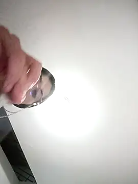 Snapshot of Dakotattoo chatting on April 7, 6:47 am Dakotattoo online show from April 7, 6:47 am