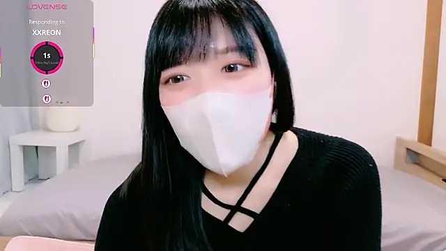 natsuka-chan online show from March 14, 4:29 am