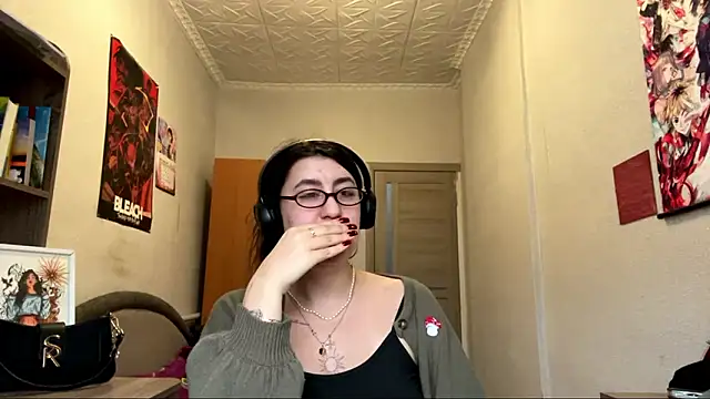 Snapshot of AshlynWabasha chatting on February 26, 1:21 pm AshlynWabasha online show from February 26, 1:21 pm