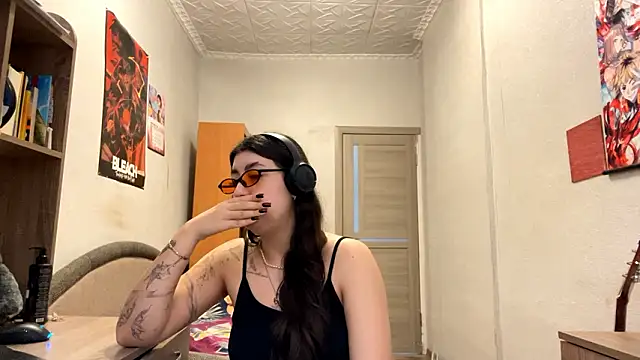 Snapshot of AshlynWabasha chatting on March 18, 10:40 am AshlynWabasha online show from March 18, 10:40 am