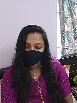 Shaliniqueen online show from June 11, 6:33 am