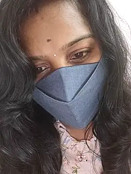 Shaliniqueen online show from July 7, 12:20 pm